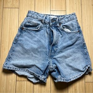 Zara High Waisted Shorts Women’s Size 0 Denim Blue
